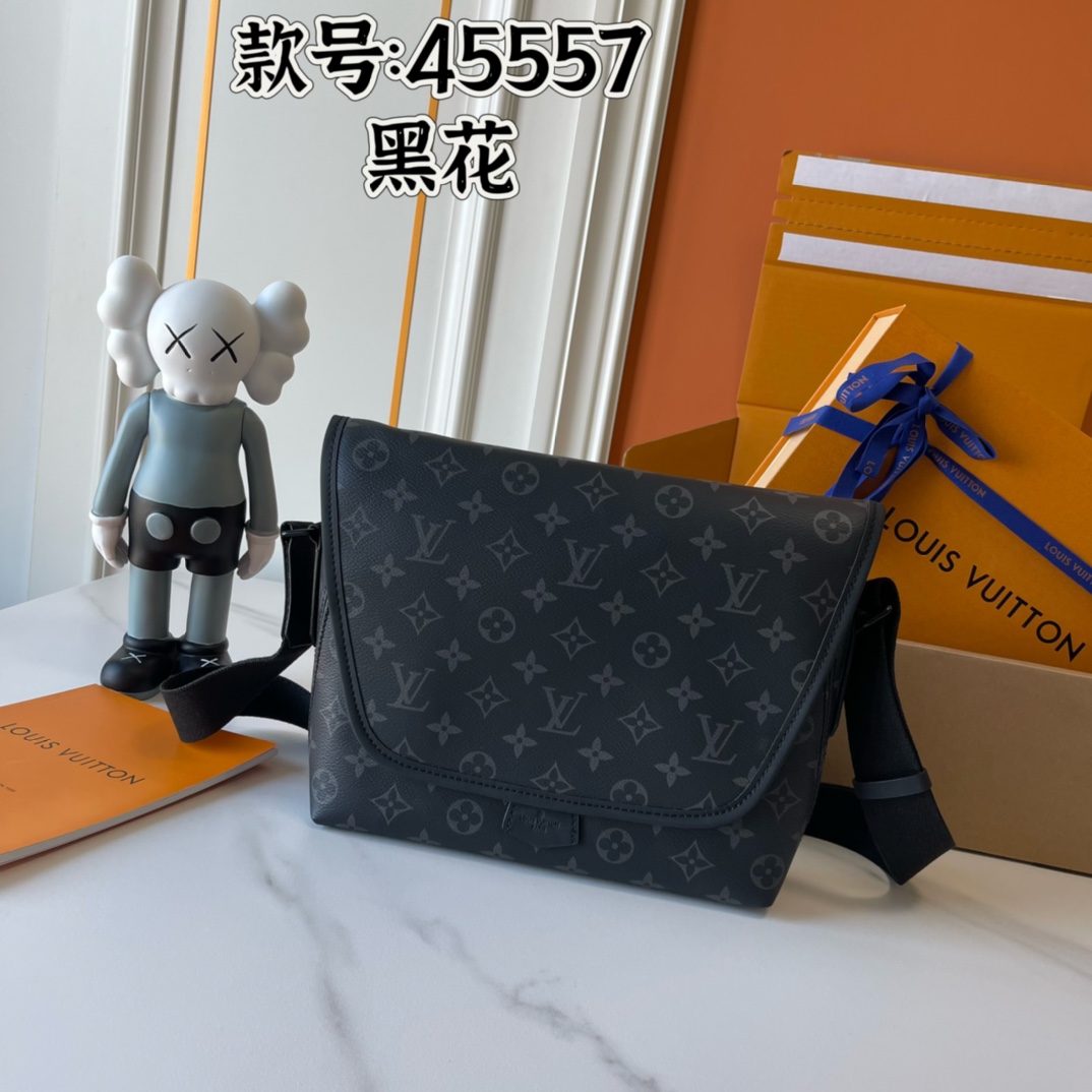 2色ルイヴィトン M45557メッセンジャーバッグ Monogram Eclipse Odyssey  LVスーパーコピーバッグN品国内発送後払い代引き可能信用できるサイト